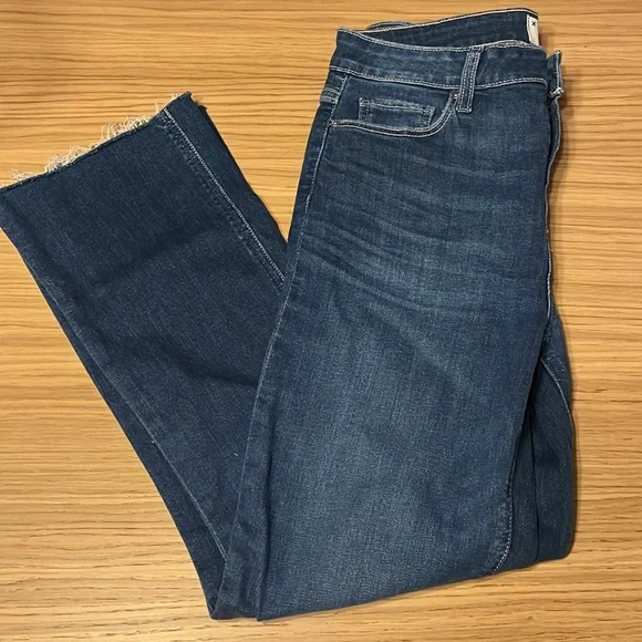 Paige Women’ Jeans. Colette Crop Flare. 29. - Picture 3 of 4